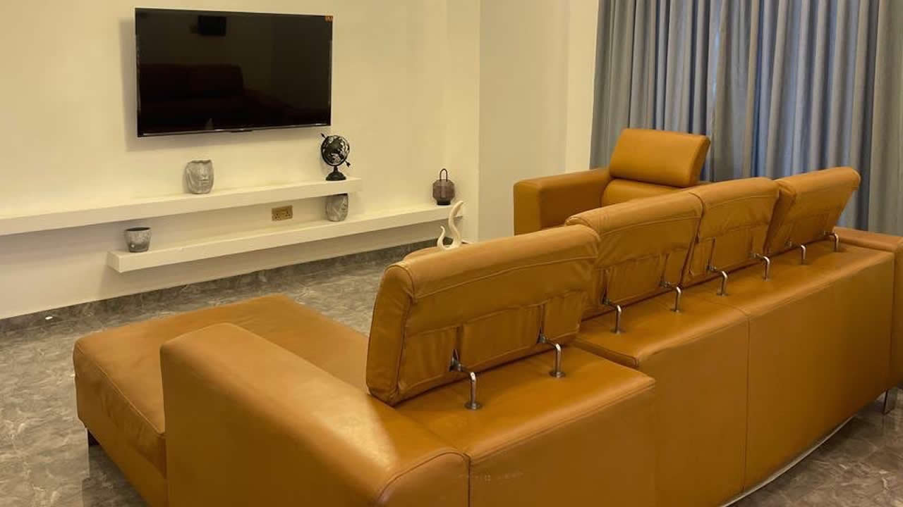 Rooms & Suites